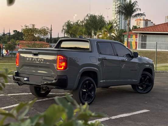 RAM-RAMPAGE-2.0 HURRICANE 4 TURBO GASOLINA R/T 4X4 AUTOMÁTICO RAM-RAMPAGE-2023