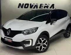 RENAULT CAPTUR 1.6 16V SCE FLEX BOSE X-TRONIC RENAULT CAPTUR 1.6 16V SCE FLEX BOSE X-TRONIC