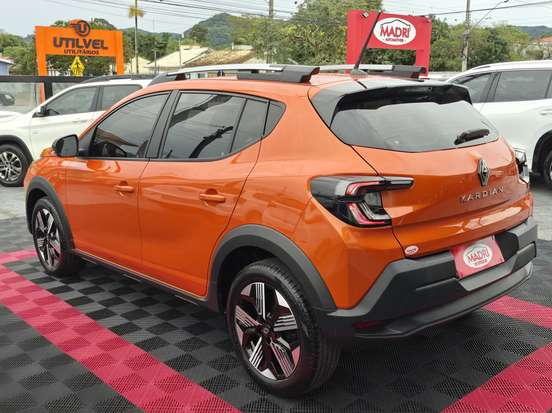 RENAULT-KARDIAN-2024