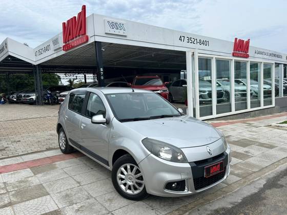 RENAULT SANDERO 1.6 PRIVILÉGE 16V FLEX 4P AUTOMÁTICO