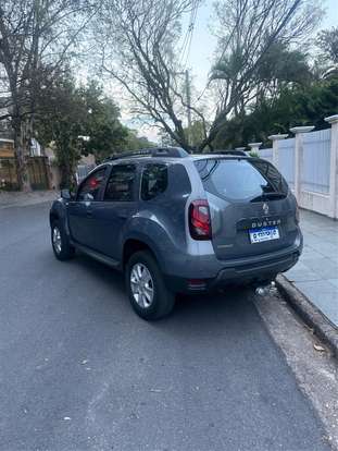RENAULT-DUSTER-2018