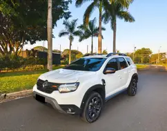 RENAULT DUSTER 1.6 16V SCE FLEX ICONIC PLUS X-TRONIC RENAULT DUSTER 1.6 16V SCE FLEX ICONIC PLUS X-TRONIC