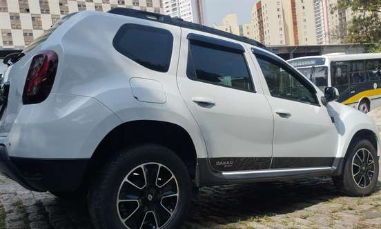 RENAULT-DUSTER-2016