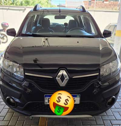 RENAULT-SANDERO-2015