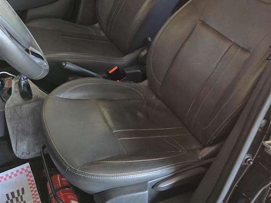 RENAULT-SANDERO-1.6 STEPWAY 8V FLEX 4P AUTOMATIZADO RENAULT-SANDERO-2015