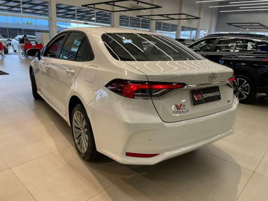 TOYOTA-COROLLA-2023