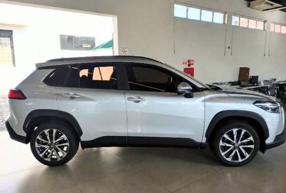 TOYOTA COROLLA CROSS 2.0 VVT-IE FLEX XRE DIRECT SHIFT