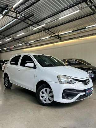 TOYOTA-ETIOS-2018