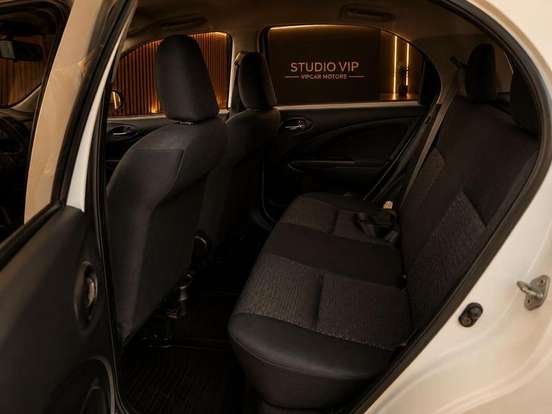 TOYOTA-ETIOS-1.3 X 16V FLEX 4P MANUAL TOYOTA-ETIOS-2015