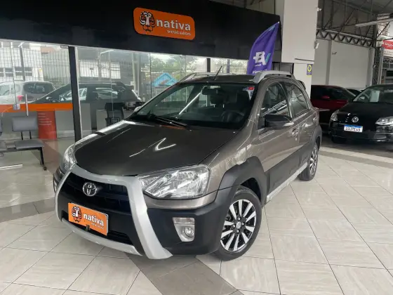 TOYOTA ETIOS CROSS 1.5 16V FLEX 4P AUTOMÁTICO
