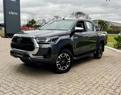 TOYOTA HILUX 2.8 D-4D TURBO DIESEL CD SRX 4X4 AUTOMÁTICO TOYOTA HILUX 2.8 D-4D TURBO DIESEL CD SRX 4X4 AUTOMÁTICO