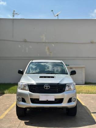 TOYOTA HILUX 3.0 SR 4X4 CS 16V TURBO INTERCOOLER DIESEL 2P MANUAL