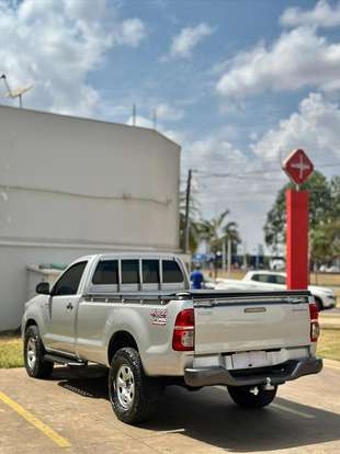 TOYOTA-HILUX-2013