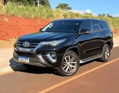 TOYOTA HILUX SW4 2.8 SRX 4X4 16V TURBO INTERCOOLER DIESEL 4P AUTOMÁTICO TOYOTA HILUX SW4 2.8 SRX 4X4 16V TURBO INTERCOOLER DIESEL 4P AUTOMÁTICO