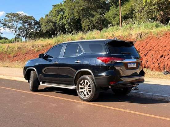 TOYOTA-HILUX SW4-2019