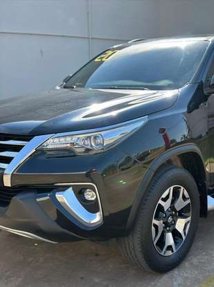 TOYOTA-HILUX SW4-2019