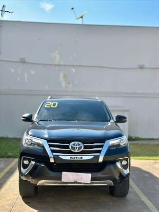 TOYOTA-HILUX SW4-2.8 SRX 4X4 7 LUGARES 16V TURBO INTERCOOLER DIESEL 4P AUTOMÁTICO TOYOTA-HILUX SW4-2019
