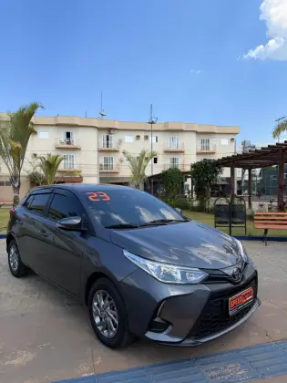 TOYOTA YARIS 1.5 16V FLEX SEDAN XS CONNECT MULTIDRIVE TOYOTA YARIS 1.5 16V FLEX SEDAN XS CONNECT MULTIDRIVE