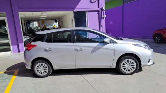 TOYOTA-YARIS-2024