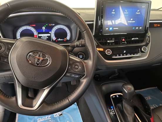 TOYOTA-COROLLA-2024