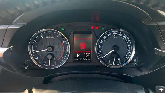 TOYOTA-COROLLA-2014