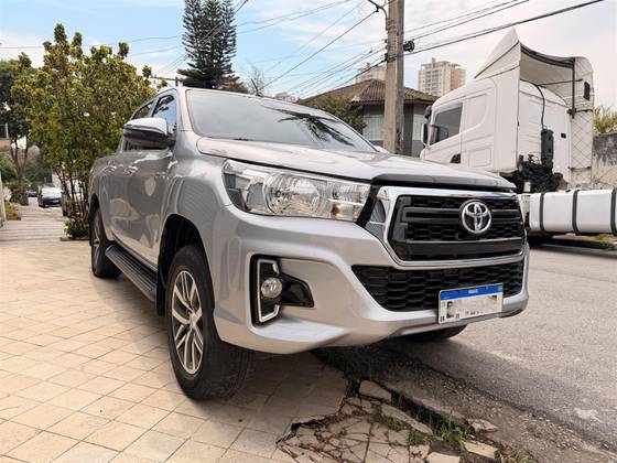 TOYOTA HILUX 2.7 SRV 4X2 CD 16V FLEX 4P AUTOMÁTICO