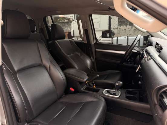 TOYOTA-HILUX-2.7 SRV 4X2 CD 16V FLEX 4P AUTOMÁTICO TOYOTA-HILUX-2018
