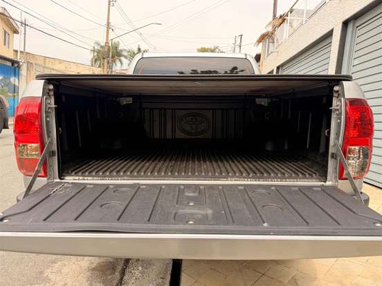 TOYOTA-HILUX-2.7 SRV 4X2 CD 16V FLEX 4P AUTOMÁTICO TOYOTA-HILUX-2018