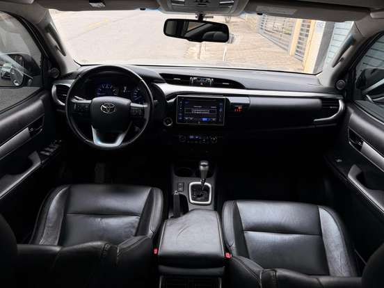 TOYOTA-HILUX-2.7 SRV 4X2 CD 16V FLEX 4P AUTOMÁTICO TOYOTA-HILUX-2018