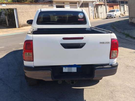 TOYOTA-HILUX-2.8 D-4D TURBO DIESEL CD POWER PACK 4X4 MANUAL TOYOTA-HILUX-2022