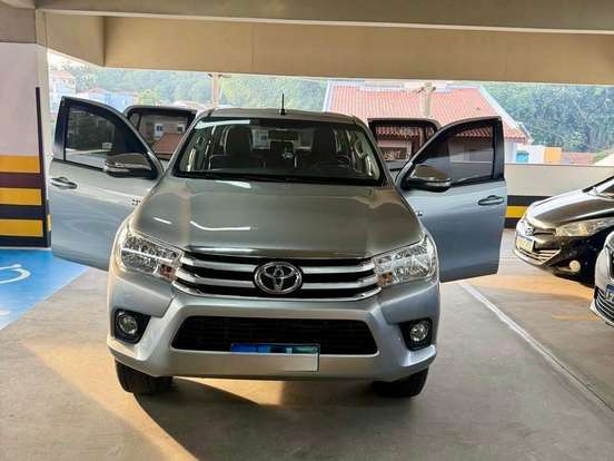 TOYOTA-HILUX-2.8 SRV 4X4 CD 16V DIESEL 4P AUTOMÁTICO TOYOTA-HILUX-2017