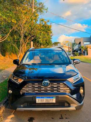 TOYOTA-RAV4-2020