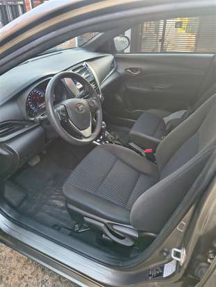 TOYOTA-YARIS-2019