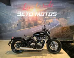 TRIUMPH BONNEVILLE BOBBER 1200 TRIUMPH BONNEVILLE BOBBER 1200
