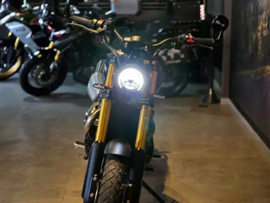 TRIUMPH-BONNEVILLE SCRAMBLER 1200 XE TRIUMPH-BONNEVILLE SCRAMBLER 1200 XE-2026