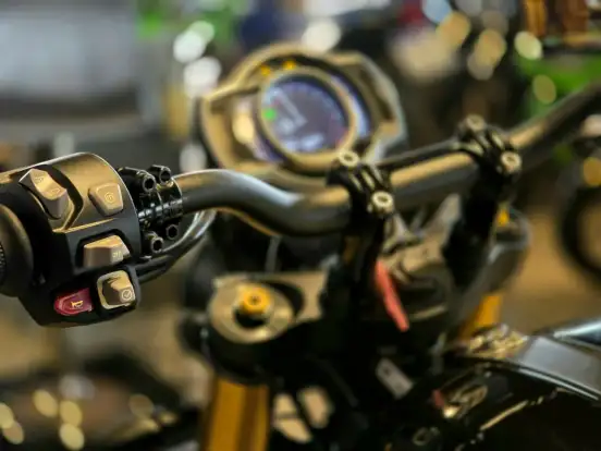 TRIUMPH-BONNEVILLE SCRAMBLER 1200 XE-2026