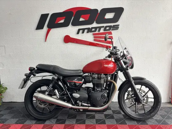 TRIUMPH STREET TWIN 