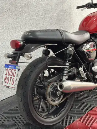 TRIUMPH-STREET TWIN-2020