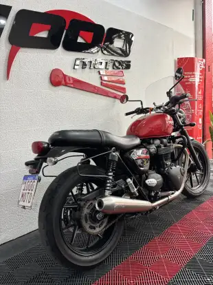 TRIUMPH-STREET TWIN-2020