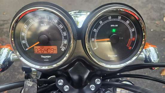 TRIUMPH-BONNEVILLE T 100 865 TRIUMPH-BONNEVILLE T 100 865-2015