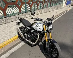 TRIUMPH SPEED 400 TRIUMPH SPEED 400