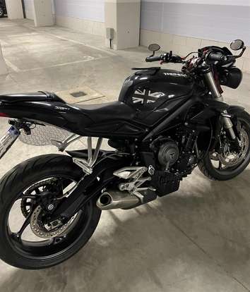 TRIUMPH-STREET TRIPLE 765 S-2017