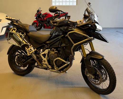 TRIUMPH-TIGER 1200 BLACK EDITION-2024
