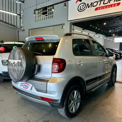 VOLKSWAGEN-FOX-1.6 MI 8V FLEX 4P MANUAL VOLKSWAGEN-FOX-2011