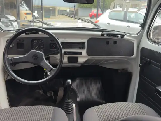 VOLKSWAGEN-FUSCA-1.6 8V GASOLINA 2P MANUAL VOLKSWAGEN-FUSCA-1986
