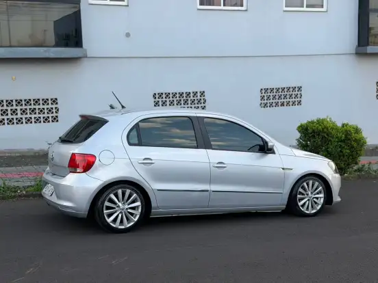 VOLKSWAGEN-GOL-2014