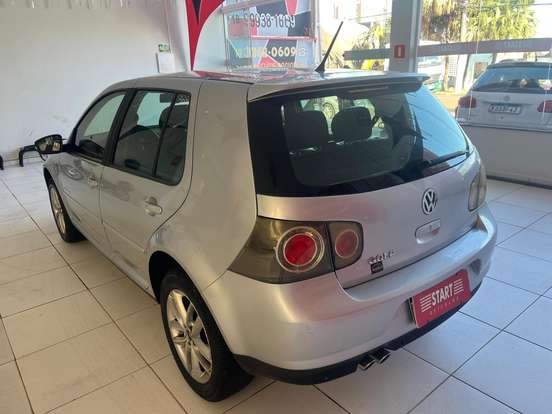 VOLKSWAGEN-GOLF-2012