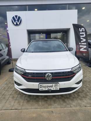 VOLKSWAGEN-JETTA-2020