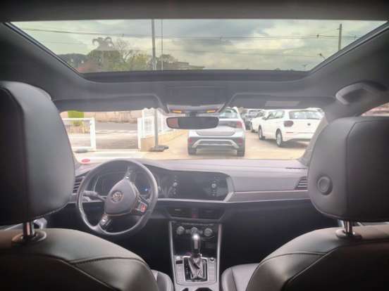 VOLKSWAGEN-JETTA-2020