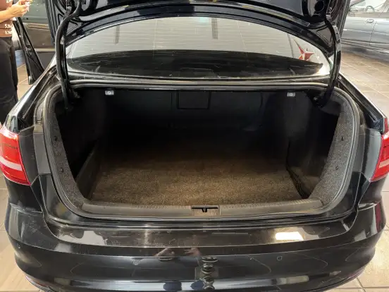 VOLKSWAGEN-JETTA-2015